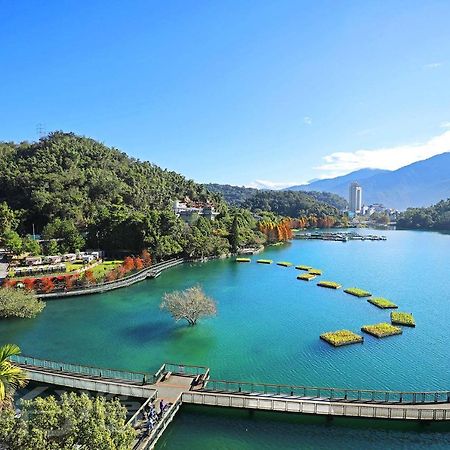 Riyuewan Homestay Юйчи Экстерьер фото