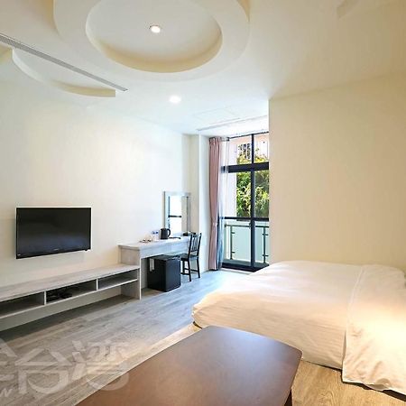 Riyuewan Homestay Юйчи Экстерьер фото