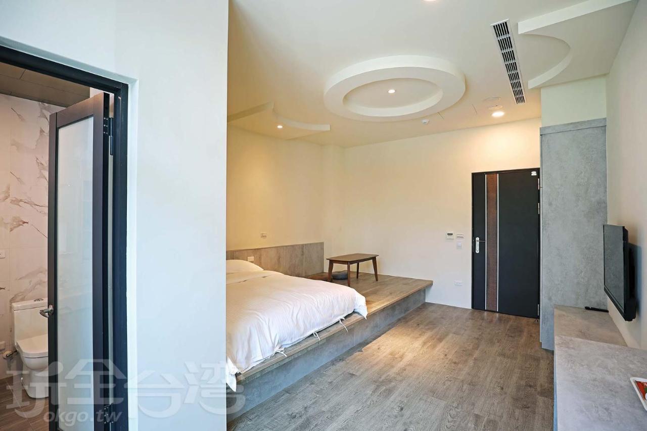 Riyuewan Homestay Юйчи Экстерьер фото